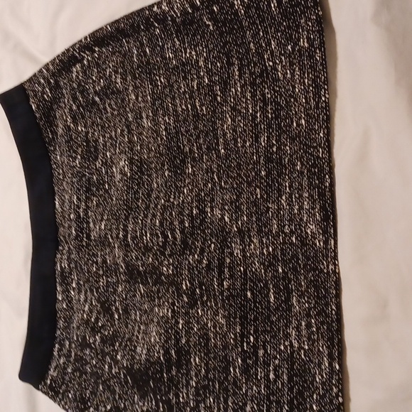 Banana Republic 6 petite skirt - Picture 5 of 5
